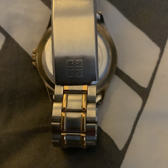 🔥 Authentic Givenchy Life Royal Sport Watch - 2 tone - Picture 2 of 3